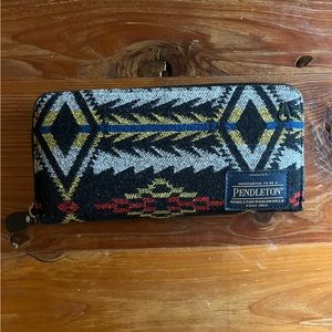 Pendleton Wallet/ Clutch